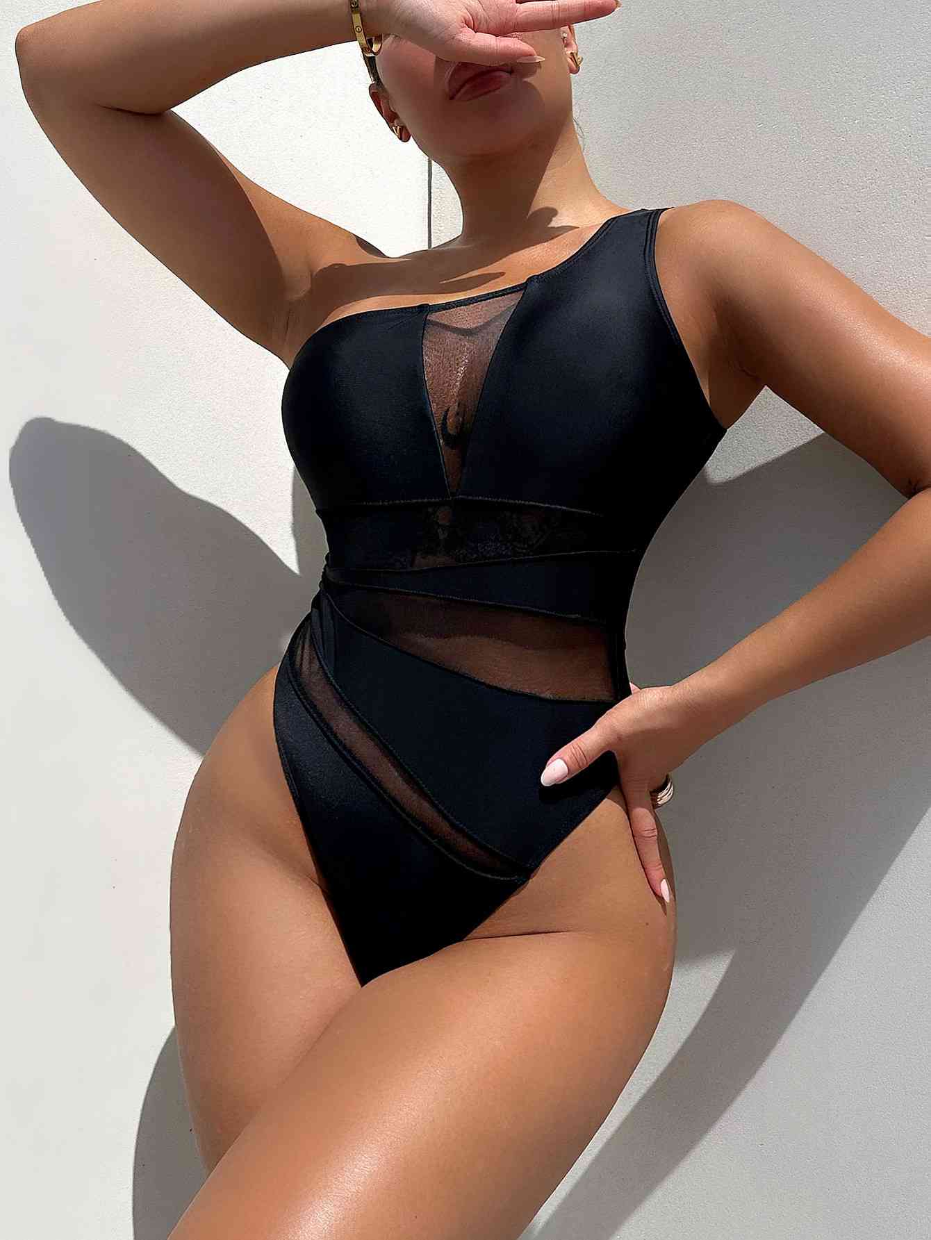 Snapped Wire One-Piece Swimsuit