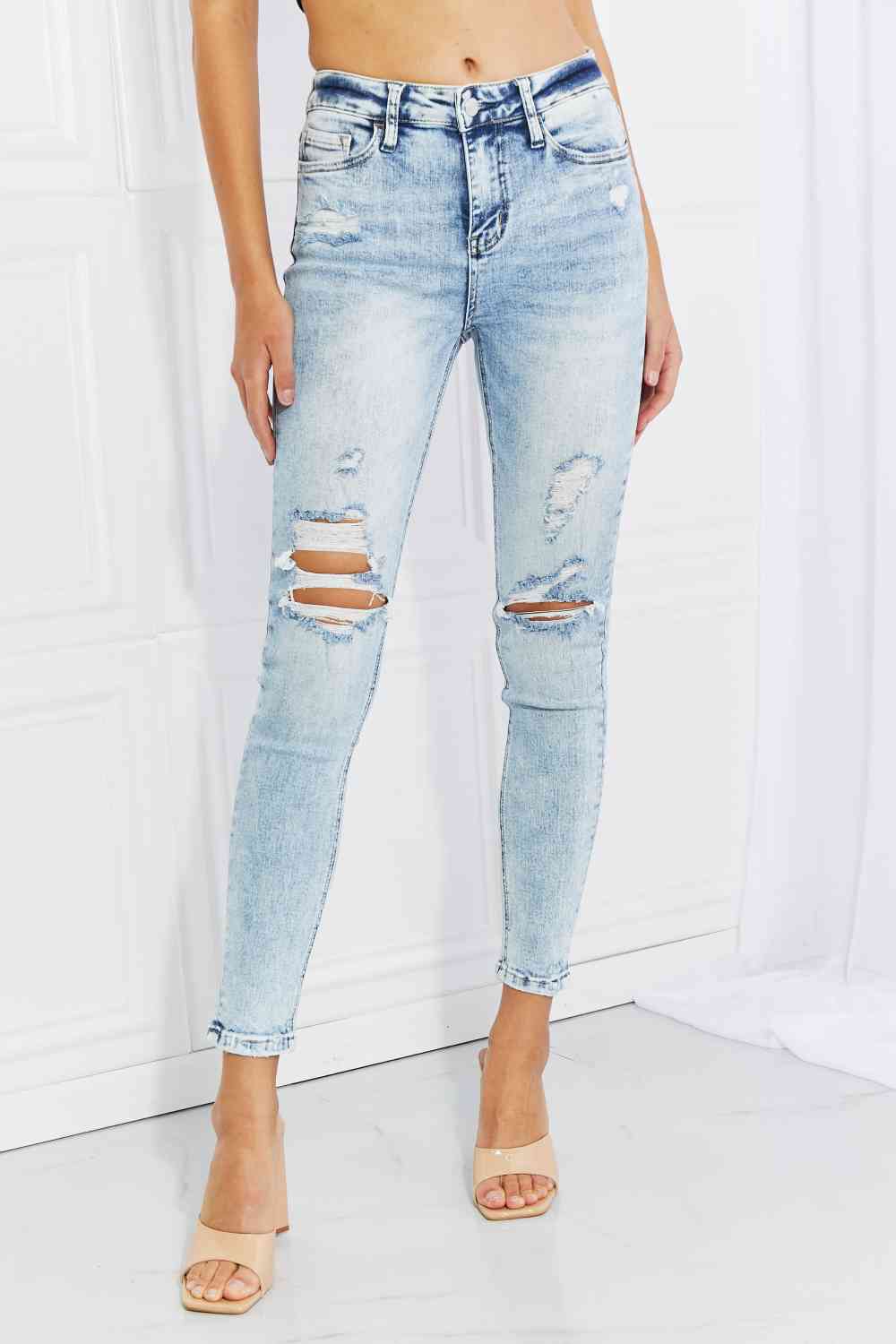 Vervet by Flying Monkey On The Road Full Size Distressed Jeans